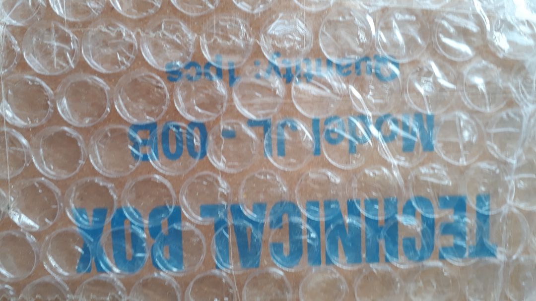 Yêu cầu trả lại hàng. Đặt hàng mã.JL00C.mà giao hàng JL00B.lừa đảo