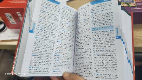 Kích thước nhỏ, gọn. Có in màu giúp kích thích thị giác hơn. Giao hàng nhanh gọn, đóng gói cẩn thận. Tôi luôn tin tưởng vào Tiki khi mua sách