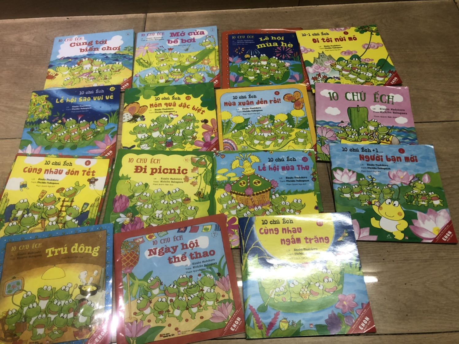 Rất thích bộ này. Mình hay mua làm quà tặng cho bạn bè có cháu nhỏ.