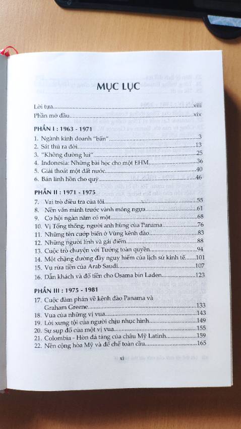 Sách rất hay, một góc nhìn khác về thế giới, về nước mỹ và về cuộc sống của chúng ta hiện nay. Về phần giao hàng thì luôn hài lòng về khoản mua sách trên tiki. Sách giao nhanh, bọc cẩn thận