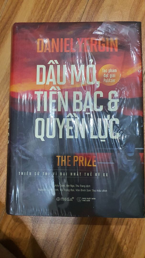 Quyển sách chỉ với 2 từ: nặng, chất. Cũng phù hợp khi không có gối đầu thì có thể sử dụng. 5* luôn.