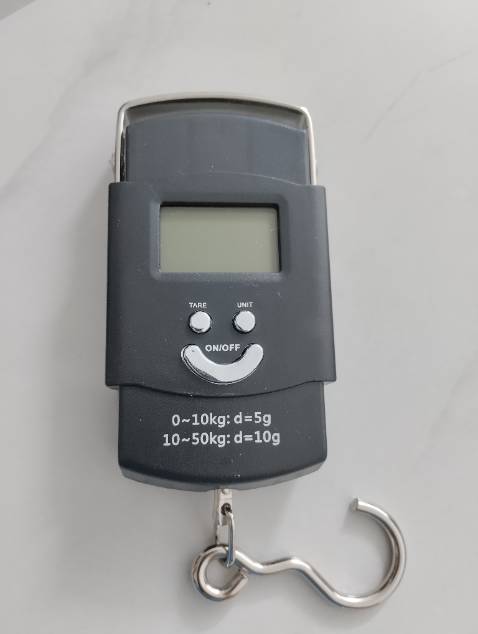 Giao hàng ko đúng Như hình. Lúc trước mình có mua cái như hình đăng thì chắc tay lắm còn cái shop giao kiểu hơi ọp ẹp á