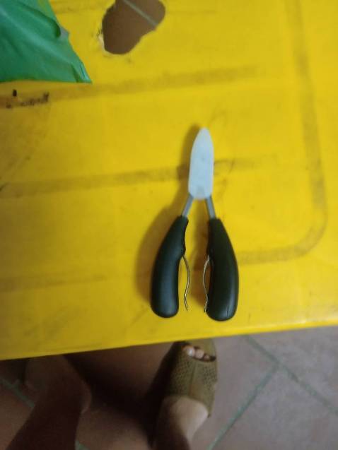 Hàng dùng bao phê,cắt rất sắc đóng gói sản phẩm cẩn thận, sản phẩm tốt lại được thêm thanh nạy móng cảm ơn shop