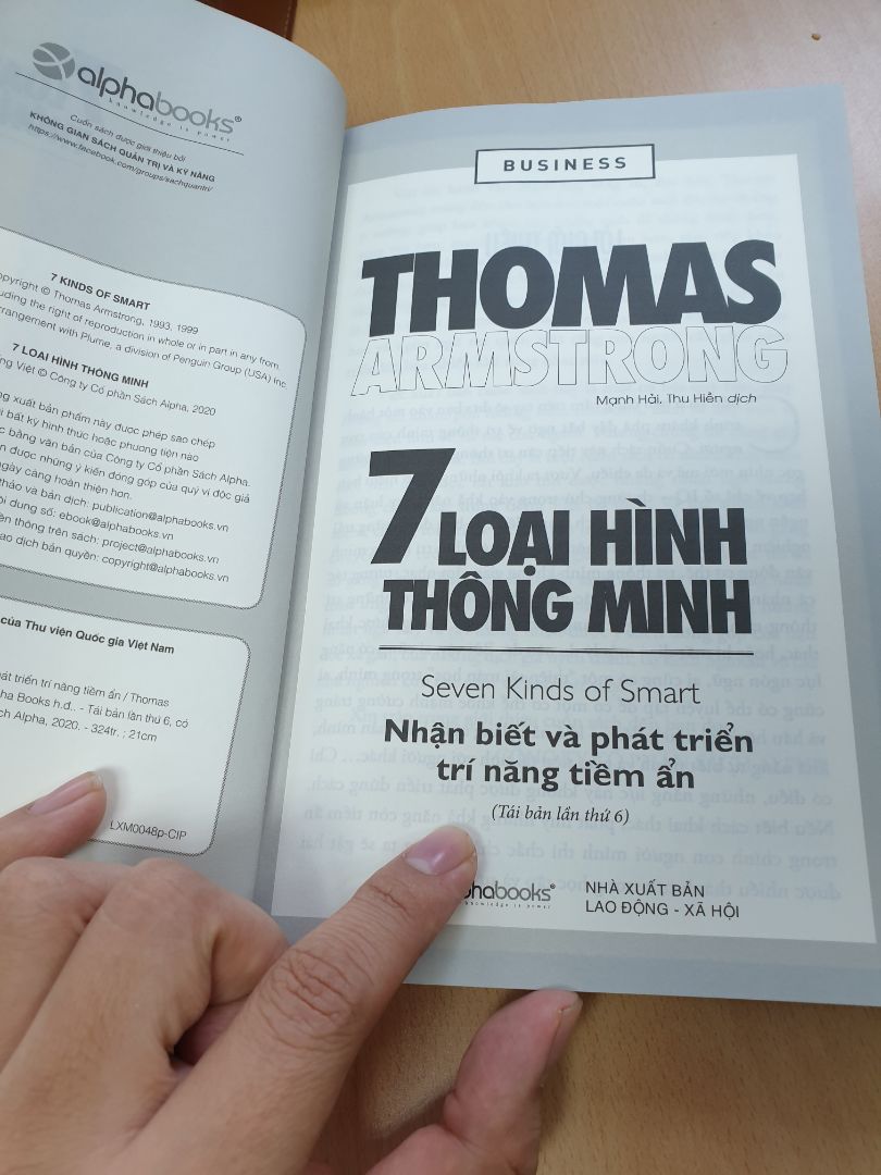 Sách rất hay và đáng tiền nhé cả nhà. Sách chứng minh được mỗi người đều có trí thông minh và tài năng thiên bẩm, chỉ cần luyện tập đúng cách thôi