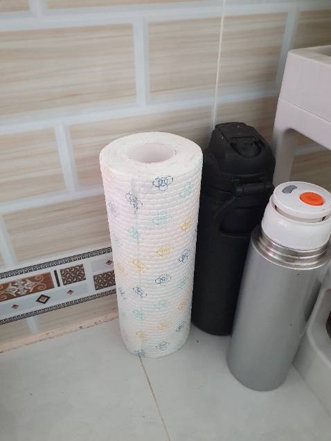 Hàng thương hiệu nên khâu đóng gói rất đẹp mắt và xịn xò.
- Ưu điểm: miếng lau lớn, dai, k bụi

- Nhược điểm: