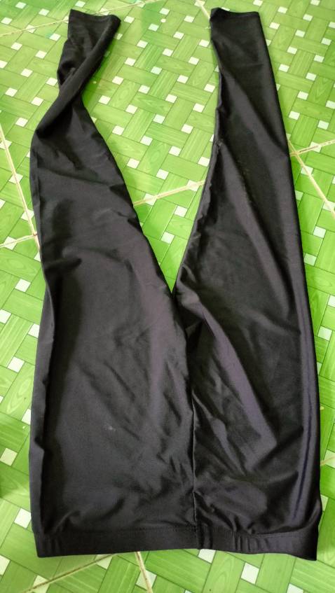 Bộ đồ bơi kích thước quá bé. Vui lòng cho tôi đổi lại sze lớn hơn. Nhân viên tư vấn không chính xác. Cám ơn.