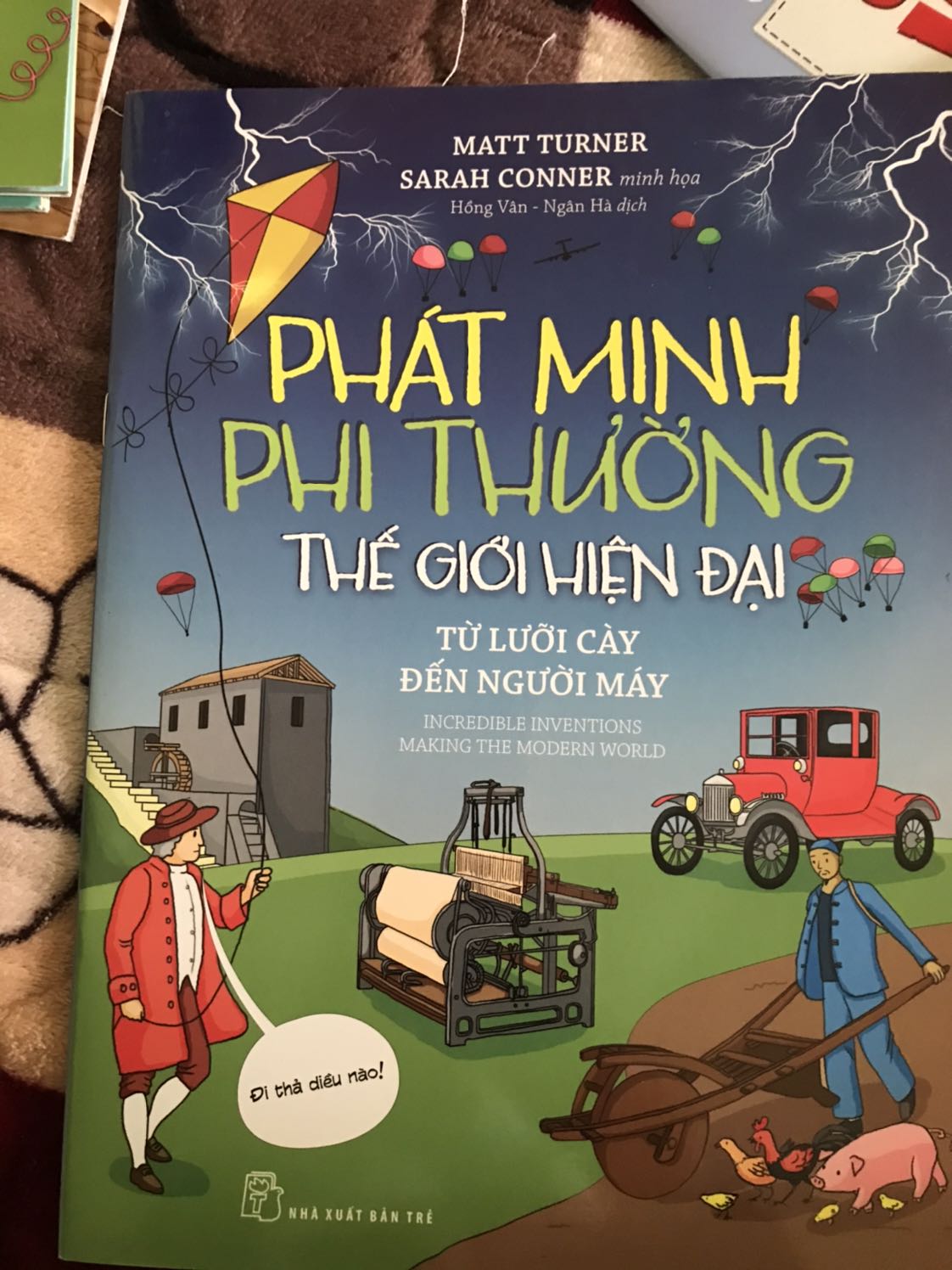 Tiki giao hàng nhanh, sách xịn giá rẻ.