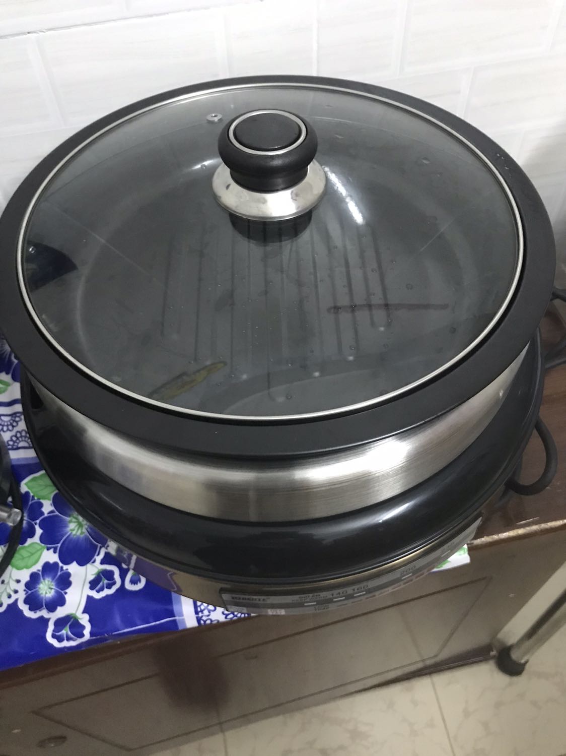 Cảm ơn Tiki và cửa hàng. Sản phẩm nhà mình rất ưng ý, đẹp và chắc chắn. Còn độ bền thì phải dùng mới comment được.