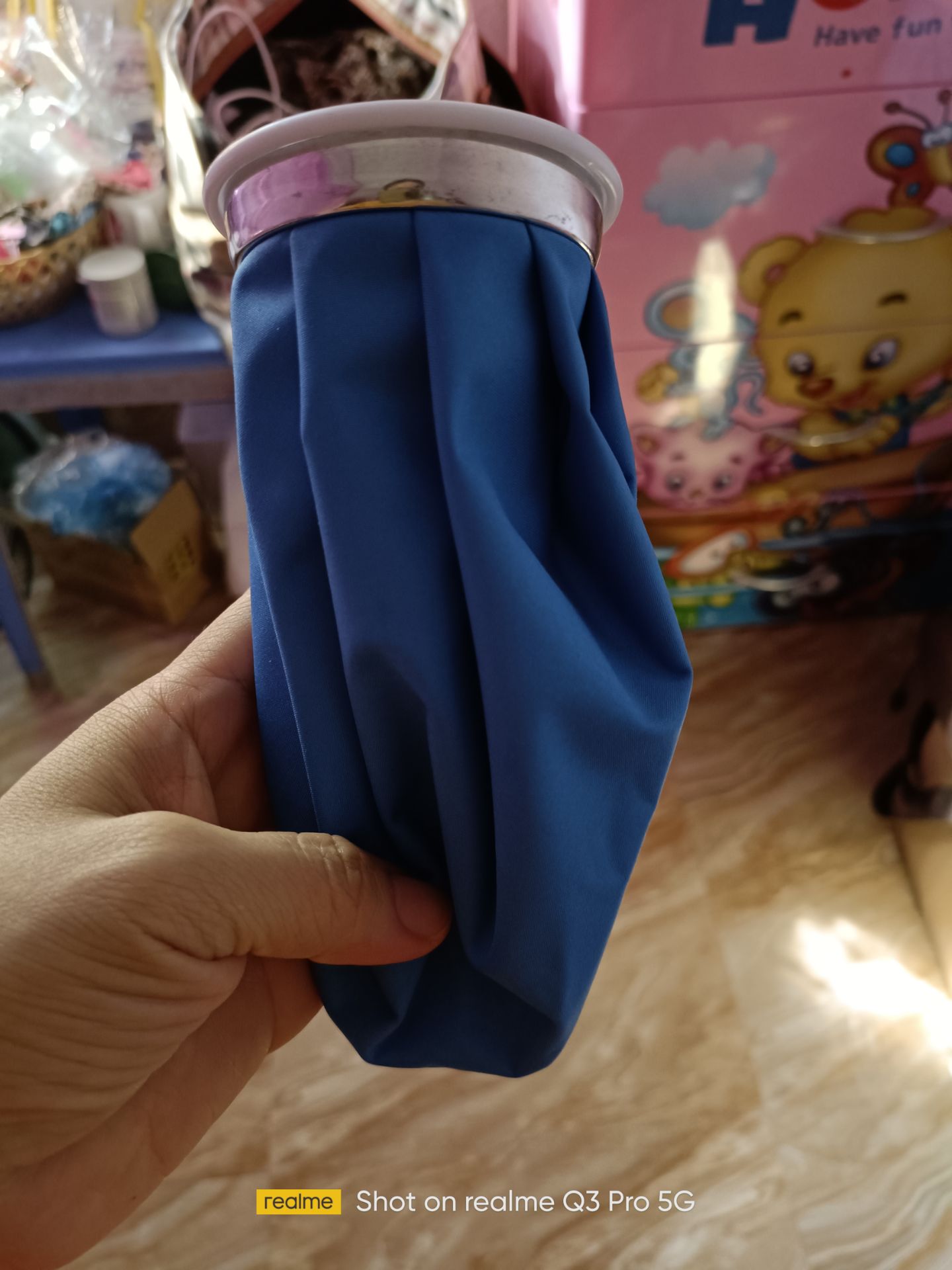 túi nhỏ nhỉ xinh xinh, dày dặn còn bền hay không thì dùng mới biết được