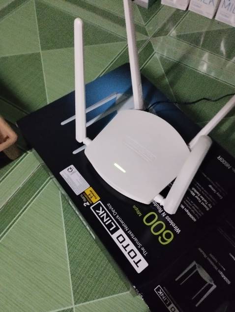 Sp đẹp giao hàng rất nhanh đống gói chuyên nghiệp nói chung sp không có gì để chê nhưng so với con Tenda cùng phân khúc thì con này thua xa nhé
