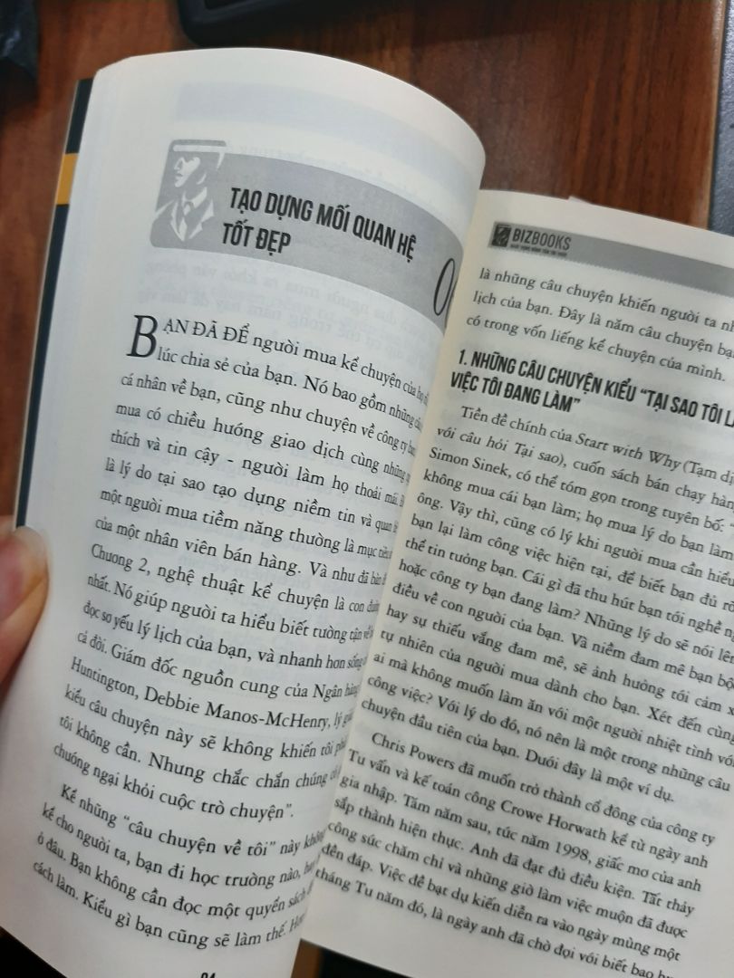 sách của bizbooks đúng tuyệt vời, có app nhập sách đã mua, rồi vô nghe audio song song với đọc giấy nữa, cho người nghe tốt hơn đọc, hoặc trên tàu xe ko đọc được.