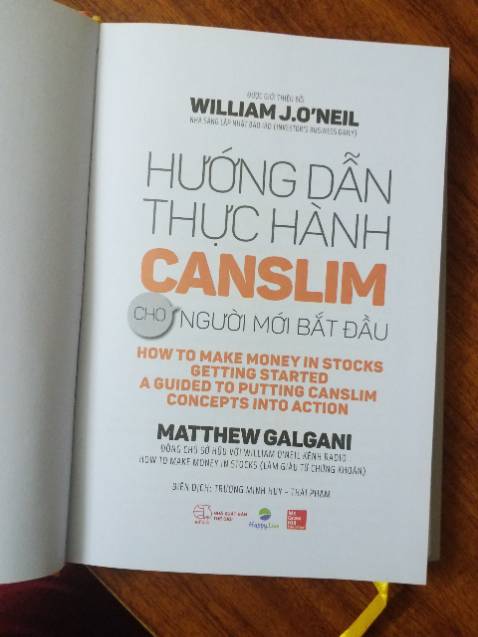 Tiền nào của nấy là có thật, người bán chăm chút cho sản phẩm của mình từ những chi tiết nhỏ như: câu cú trong dịch thuật rất chuẩn và chuyên nghiệp, bố cục trình bày dễ hiểu, dễ nhìn, màu sắc hài hòa, chất lượng giấy, đóng quyển, đóng gói hàng hóa thì khỏi bàn - vô cùng cẩn thận. Quyển sách quá đẹp tới mức khi đọc cũng phải vô cùng cẩn thận để tránh làm nhàu giấy ko thì tiếc lắm :D