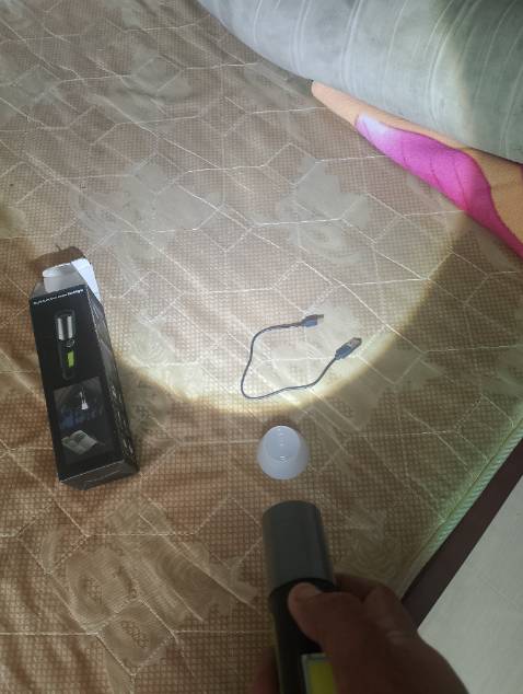 Đèn cảm thấy nó sáng yếu. Rất thất vọng về sản phẩm