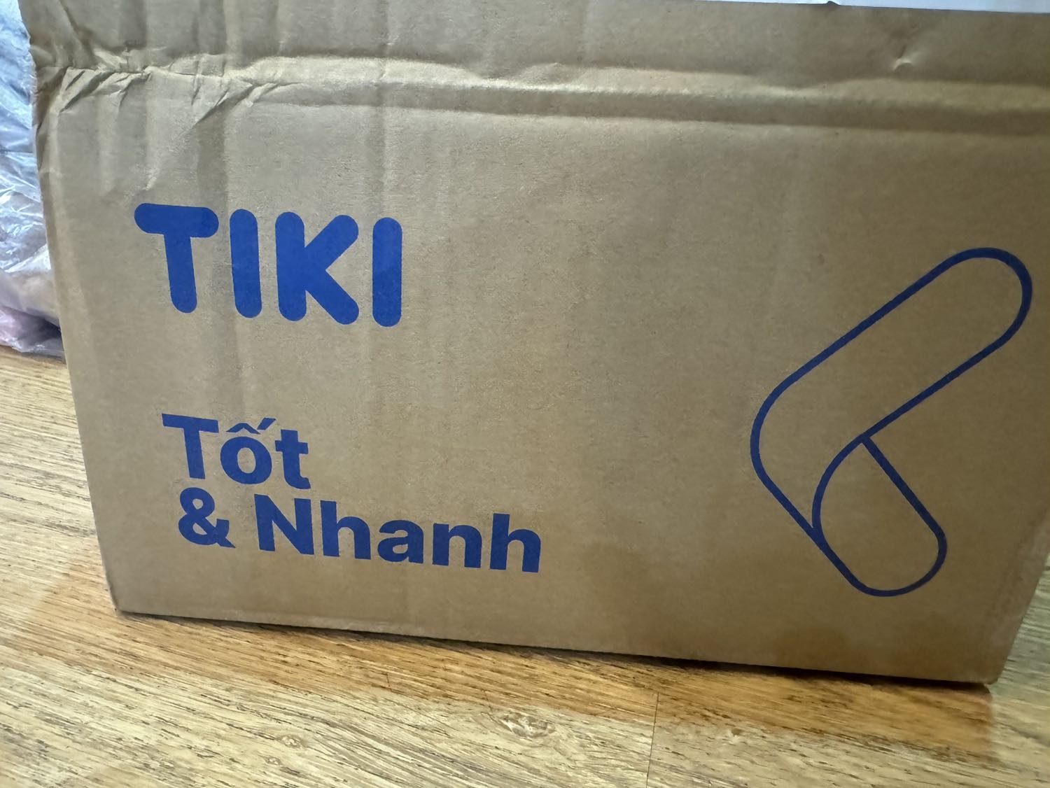 Hàng được đóng gói cẩn thận chắc chắn