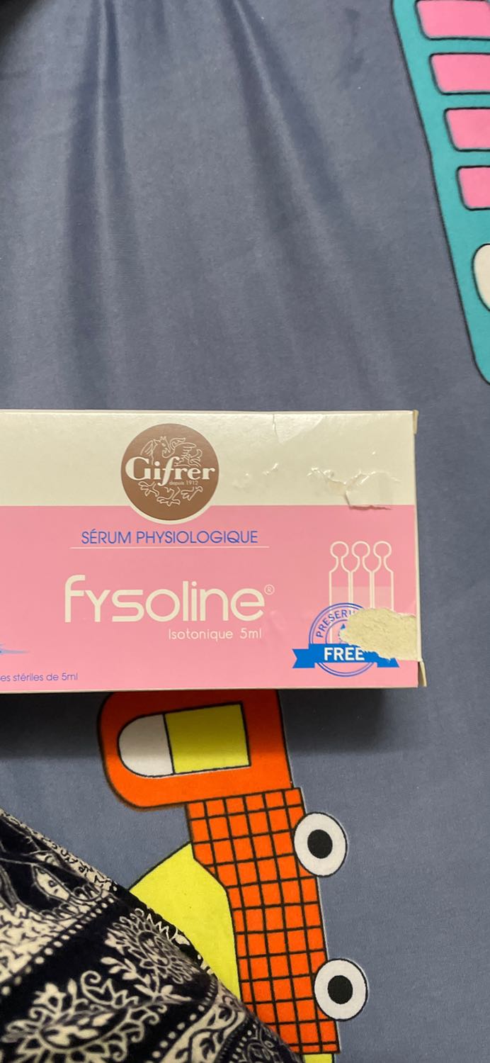 Lần đầu mua hàng của shop, mở hộp mà rách như ảnh luôn ạ. Shop không kiểm tra kỹ trước khi giao khách