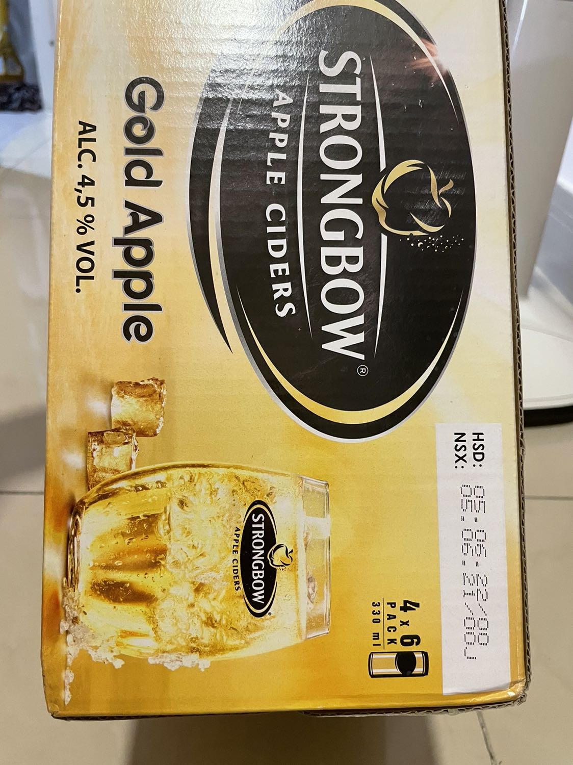 Giao hàng cực kỳ nhanh
Chất lượng nước uống quá ngon
Hàng sản xuất mới 06/2021, hạn sử dụng đến 06/2022
Giá khuyến mãi rất tốt 
=> tóm lại rất hài lòng 👍