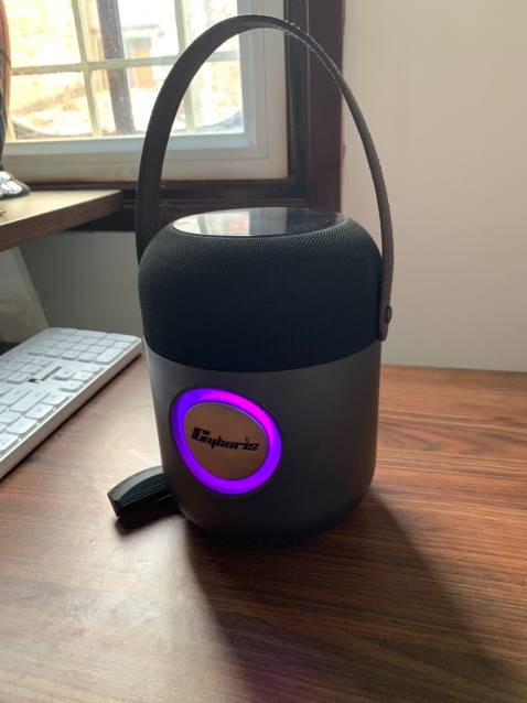 Quá đỉnh luôn. Âm thanh vòm nghe sướng, nhỏ gọn. Hơn cả mong đợi. Bluetooth quá nhạy. Hơn con HarmanKadon xa.