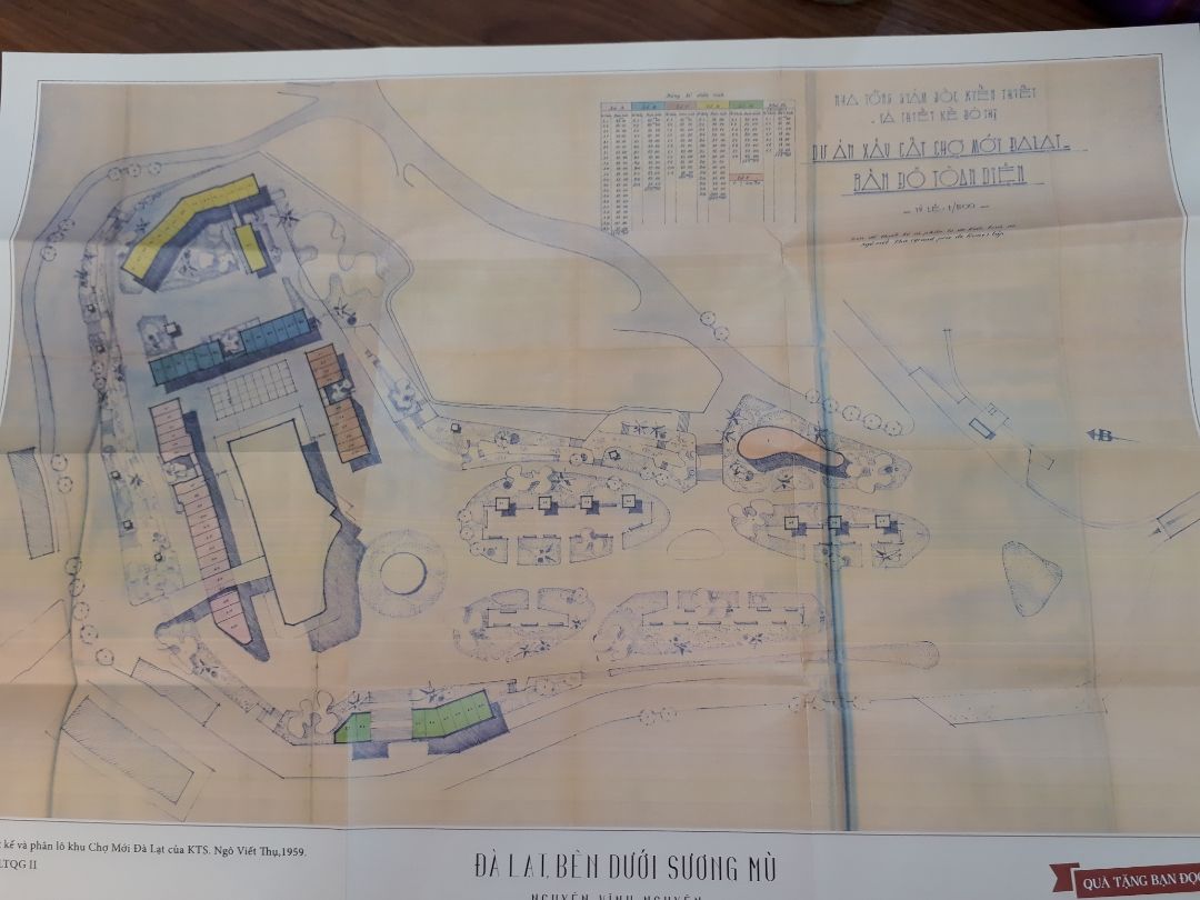 Chỉ mới vừa đọc sơ qua vài chương đầu, đây thực sự là tư liệu quý báu cho những ai trót gửi tình cảm của mình đến mảnh đất vùng cao nguyên Lang Biang. Những câu chuyện cũ, những giá trị xưa đều được tác giả gửi gấm, tái hiện lại trước mắt độc giả. Chân thành cảm ơn tác giả với nhưng tư liệu quý báu này