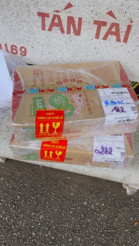 Rất hài lòng, đóng gói cẩn thận, giao nhanh nữa, luôn an tâm khi mua tiki,
❤️Mấy bạn giao hàng có đồng phục tiki là rất chất luôn,  chu đáo, cẩn thận, thân thiện! Rất đáng khen! Perfect service!