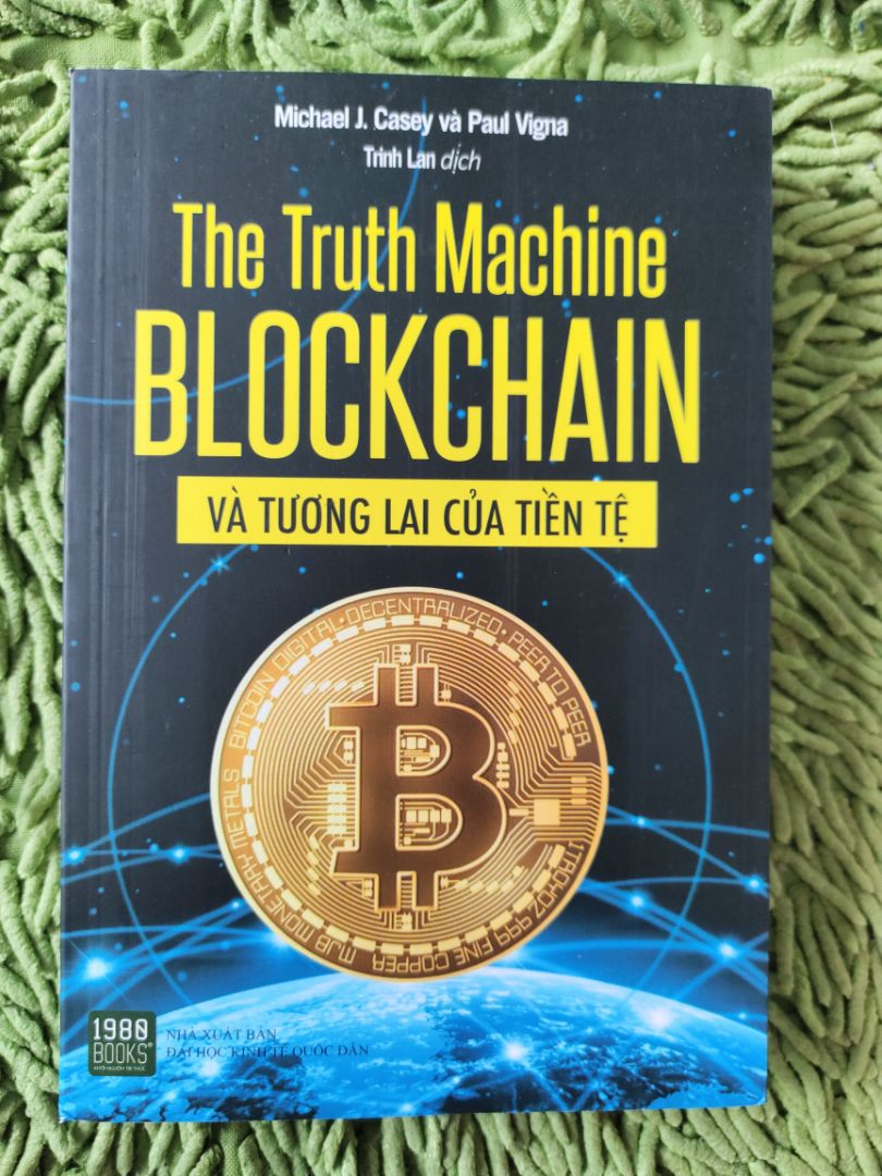 Đợt trước bộ bitcoin lỗi Tiki hoàn tiền, đợt này đóng gói cẩn thận, chỉnh chu hơn nên mình cho 5 sao nhưng về kỹ thuật sản xuất sách 1980 vẫn phải cải thiện nhiều nếu so với NXB trẻ, Alpha book, First new. Có 2 cuốn bị lỗi tràn keo ở gáy phái trong. 
Mình sẽ tiếp tục mua sách 1980 với điều kiện NXB cải thiện chất lượng sản xuất sách giấy.
Nội dung đáng đọc nên mua cả bộ, 2 cuốn Mark Gates là cơ bản, 2 cuốn còn lại chuyên sâu hơn. Cuốn Bit coin standard mình sẽ mua nếu đọc chi tiết cả bộ này thấy ổn.