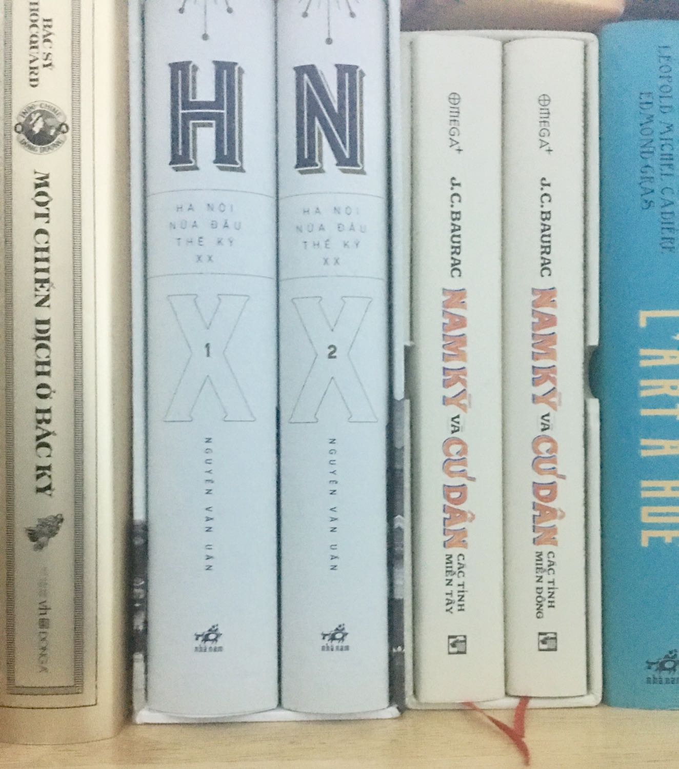 Là cư dân Nam Kỳ, bạn đã biết gì về vùng đất bạn đang sanh sống? Bộ sách này thực sự bổ ích và phải có trong kệ sách gia đình. Trình bày rất đẹp!