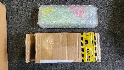 Bộ dụng cụ rất ok ... vì không để cạnh sắc nên thành nhựa tương đối dày, một số trường hợp khó thao tác để lấy ráy tai !!!