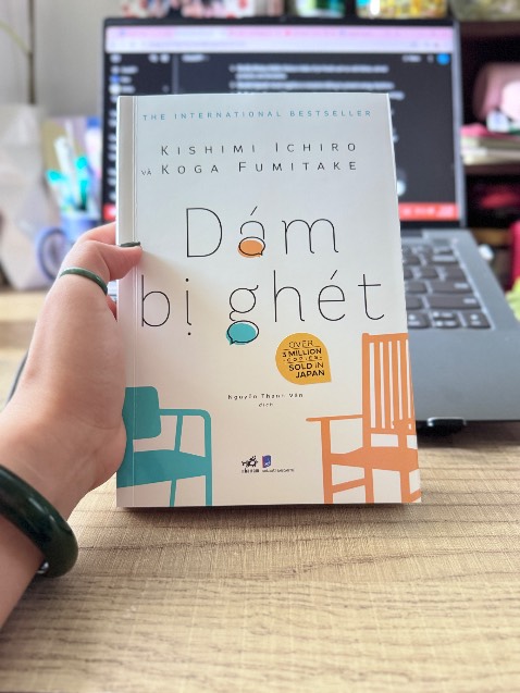 Sách rất đẹp và mới tinh. Đọc khá hay.