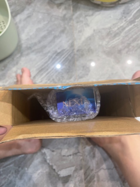 Ghi là tặng dù mà k có dù tặng nhé mn 
Thấy Tiki làm ăn k rõ ràng chút nào