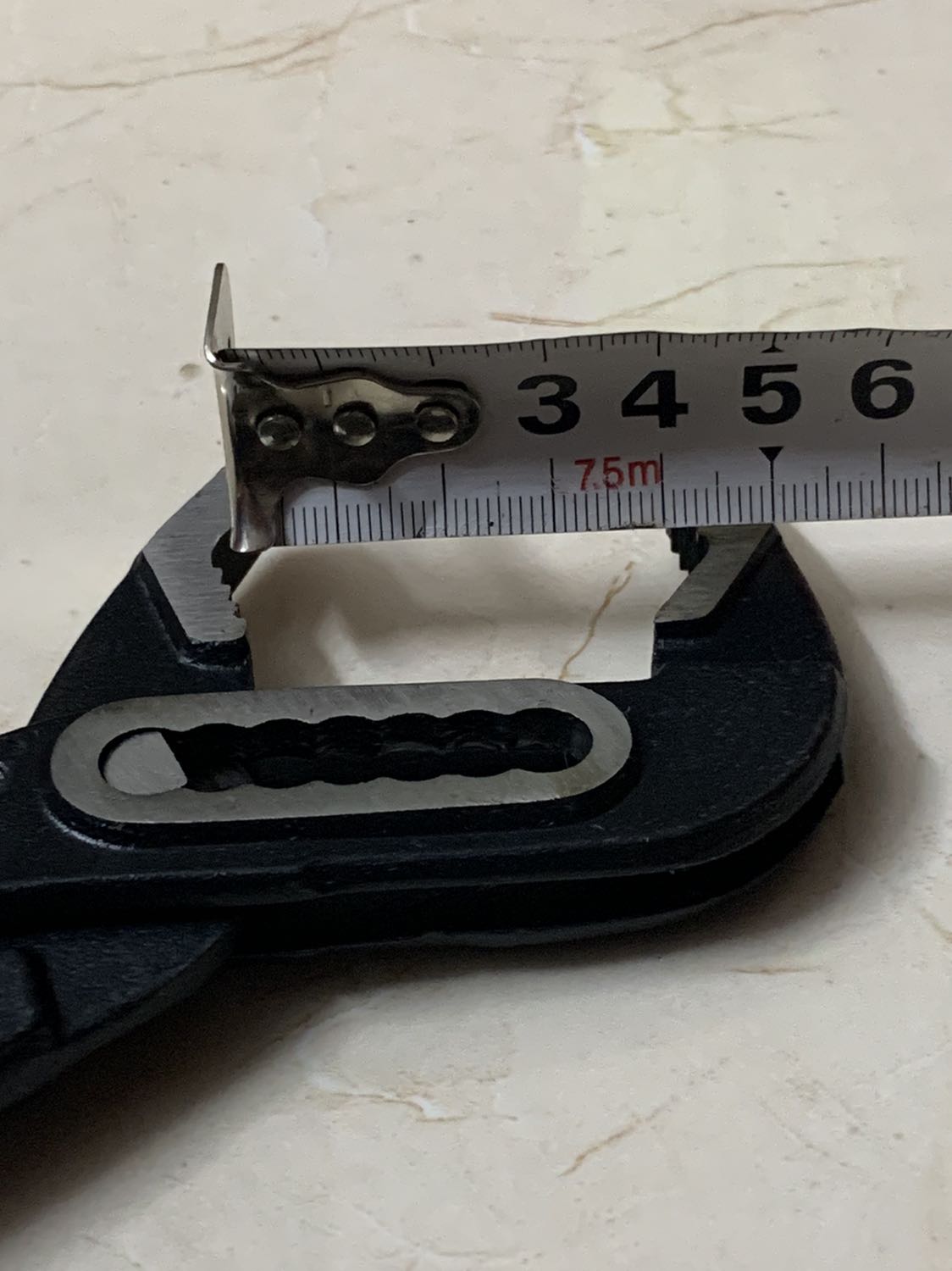 Rất hài lòng:
- Tikinow
- Giao hàng nhanh
- Đóng gói cẩn thận
- Sản phẩm có thương hiệu
- Mẫu mã đẹp, cứng cáp, chắc chắn, lớp nhựa bảo vệ tay cầm tốt, dày
- Răng gọng kiềm ngàm tốt
- Kiềm 250mm cầm vừa tay
- Khẩu độ mở rộng miệng kiềm tối đa được d= 40-45mm