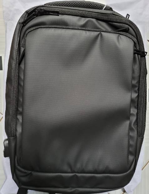 Sản phẩm tạm được, lỗi dây kéo, đặt màu xám giao màu đen