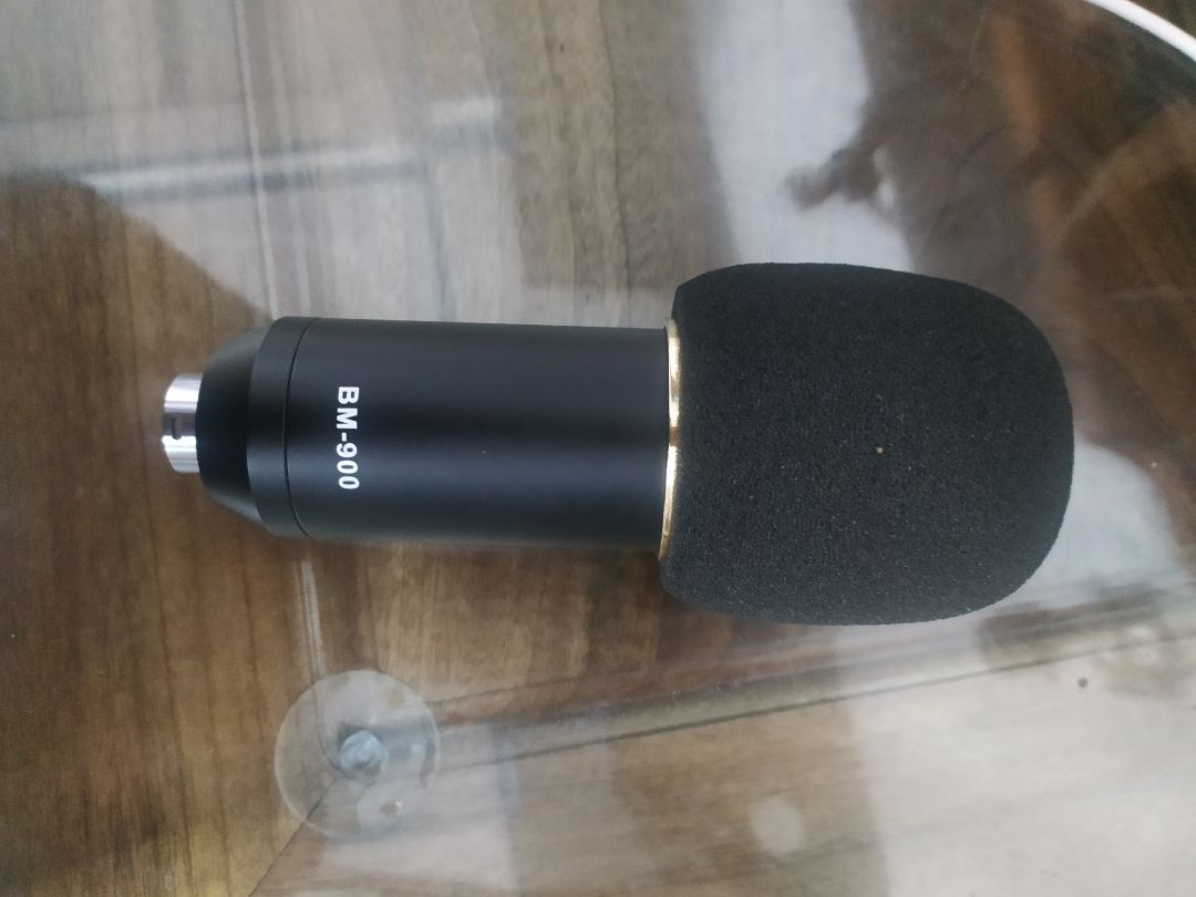 sản phẩm ko giống như hình đặt hàng. ko biết chất lượng thu âm có tốt ko vì chưa thử. tạm cho 4 sao.