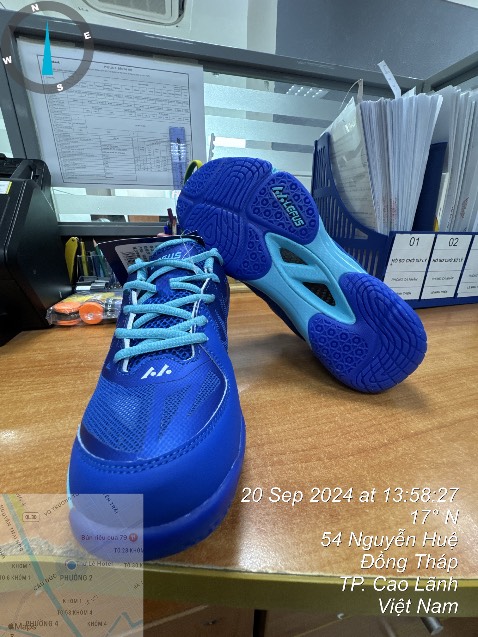 Hàng giao đúng hẹn, màu sắc đẹp, đóng gói chưa chắc chắn.