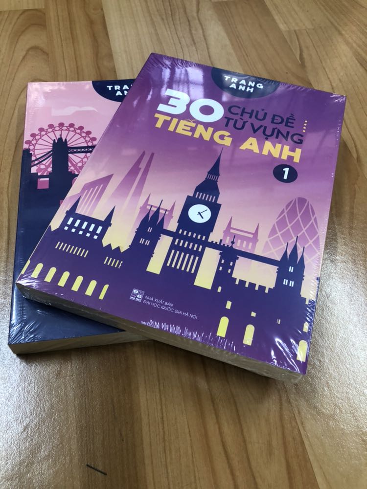 - Giao hàng nhanh
- Sách được đóng gói kĩ

- Trước khi làm bài có cho từ vựng và cấu trúc câu liên quan đến chủ đề đó. Phần từ vựng viết rất đầy đủ phiên âm, từ loại, và nghĩa.
- Có phần đáp án sau mỗi topic, và đáp án giải rất kĩ