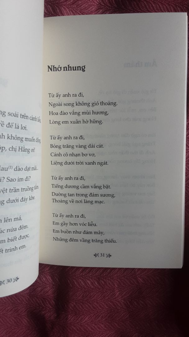 Sách đẹp, giao nhanh, còn có màn bọc cho sách không bị dính bẩn. 5* ạ 💕
