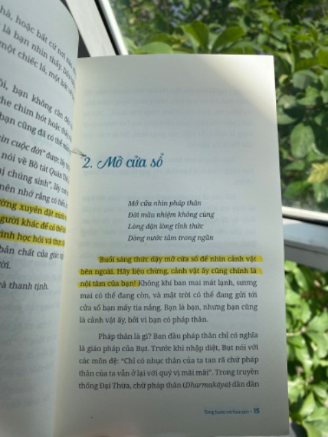 Quyển sách thật sự rất hay và ý nghĩa. Đọc những lời Thầy dạy con cảm thấy thân tâm mình an lạc lắm. “Chỉ có hiện tại là có thực, và chỉ có hiện tại là miên viễn.”

Quyển sách dày 117 trang, bạn có thể dễ dàng đọc hết trong nửa ngày nếu đọc liên tục. Mình sẽ mua thêm 4 quyển để tặng bạn bè và em họ của mình, giao duyên Phật Pháp đến mọi người. 

Nam Mô Hoan Hỷ Tạng Bồ Tát.