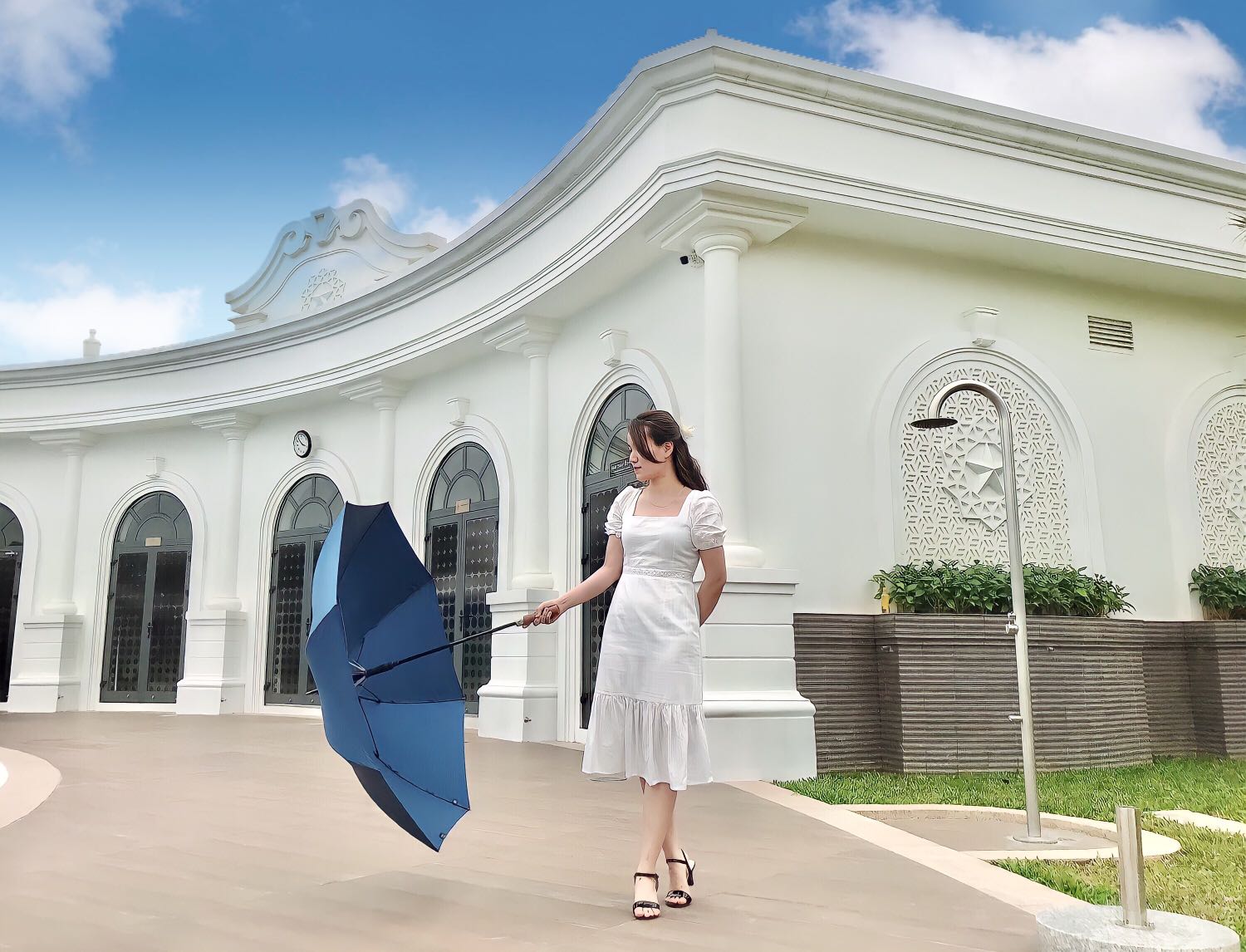 Ô rất sang trọng. Siêu to. Siêu chắc chắn. Quá chất lượng.