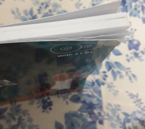 Sách bị quăn 1 xíu,  giao hàng nhanh