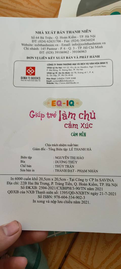 Sản phẩm không giống mô tả. Tôi nhận đc sách xuất bản 2021, và kích thước không giống như  hình ảnh mô tả.