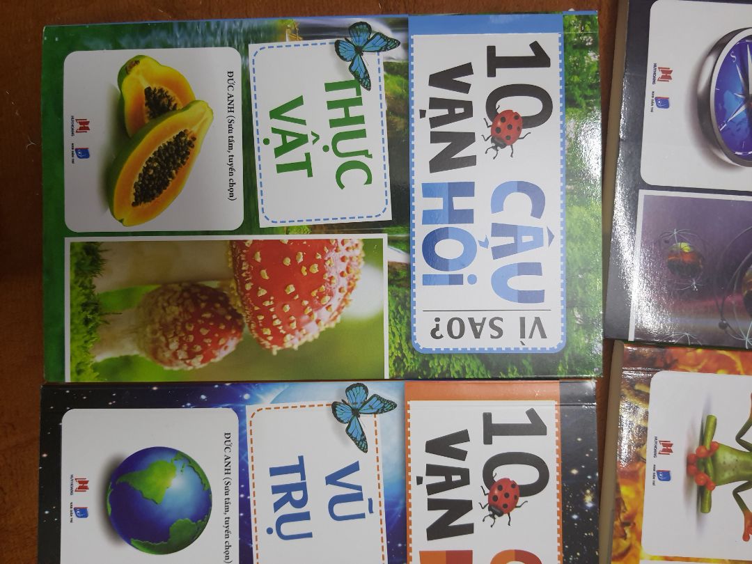 Sách vừa đẹp, chữ rõ ràng dễ đọc. nội dung phong phú phù hợp với lứa tuổi tiểu Học. Bé nhà mình thích đọc. Có một điều là hình ảnh trong từng nội dung không có màu, nên con trẻ sẽ không phân biệt đc vật đó hoặc quả đó có màu gì. và nhất là quyển về con người. con không biết từng bộ phận bên trong của con người có màu gì nên hỏi Mẹ hoài phải tốn thời gian giải thích. Cảm ơn Bạn