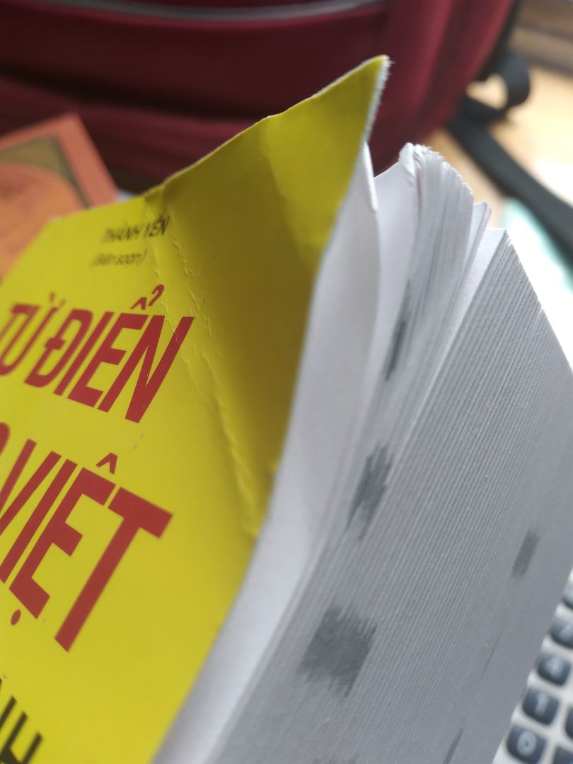 móp ở rìa, còn lại ổn. từ điển nhỏ gọn dễ mang theo