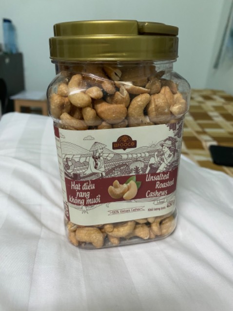 Giao hàng nhanh, đóng gói kỹ, hộp đẹp, date xa, hạt lớn đều, giòn, vị ngọt tự nhiên