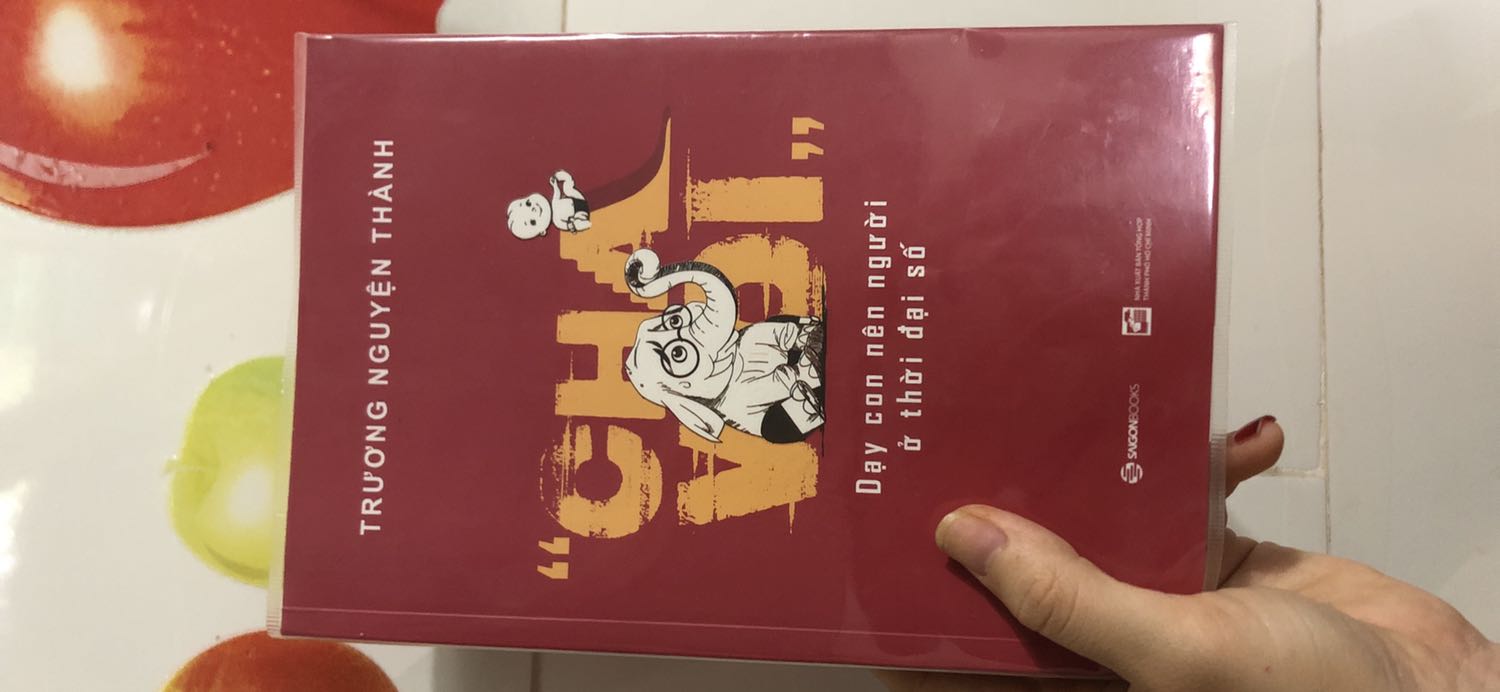Trước giờ vẫn luôn ưng ý cái bọc sách của tiki, thêm cái giao hàng nhanh, đóng gói cẩn thận.

Riêng về sách thì mình mới đọc đc 1 phần đầu. Thì ồ à liên tục vì nhận ra tác giả đang viết đúng về cách giáo dục về gia đình của mình. Mình sẽ nhanh chóng đọc hết quyển sách mong là sẽ rút ra đc nhiều bài học