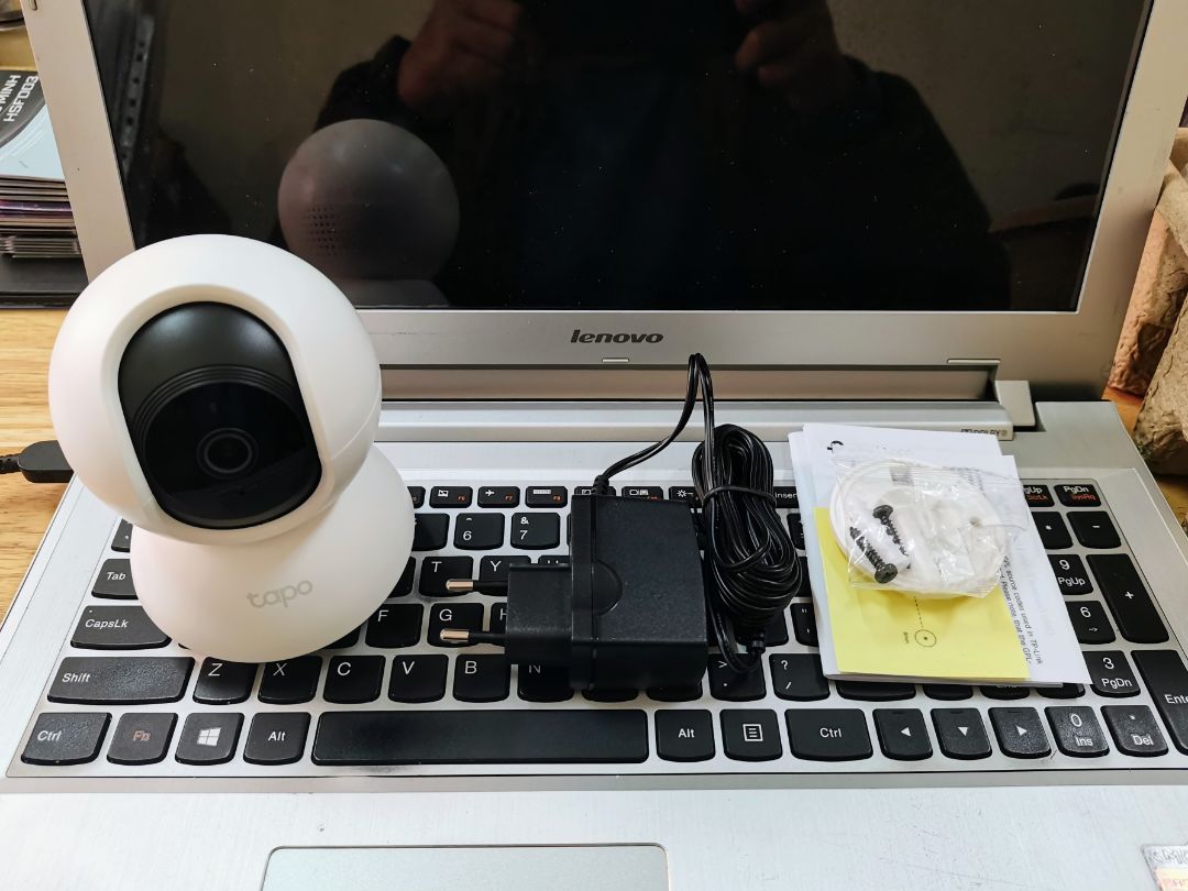 Đóng gói đẹp, giao hàng nhanh, dễ kết nối, *** qua thì rất ổn, app quản lý giao diện trực quan, dễ thao tác, có tiếng Việt. Giá quá tốt cho một sản phẩm thương hiệu nổi tiếng (mình áp mã còn có 449k). Chất lượng thì phải để thời gian trả lời. Nếu ok thì sẽ còn ủng hộ TPLink và Tiki nhiều 😁