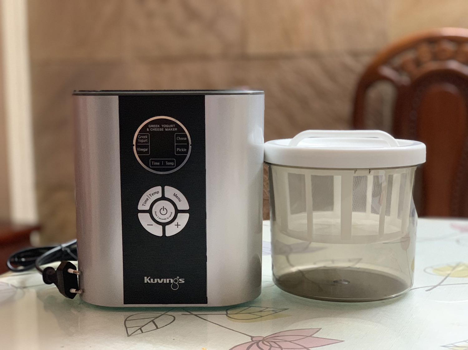 Tiện dụng, dế dàng làm sữa chua Hy lạp
Hài lòng khi mua được giá khuyến mãi rẻ Tiện dụng, dế dàng làm sữa chua Hy lạp
Hài lòng khi mua được giá khuyến mãi rẻ