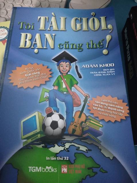 Quyển sách mà học sinh, sinh viên ai cũng nên có trong tủ sách của mình. Sách dạy cho ta những phương pháp học thực sự hiệu quả, cho ta động lực vươn lên, cho ta thấy được ý chí và sự tài năng của Adam Khoo. Và rút ra được vô vàn bài học đắt giá trong một quyển sách.