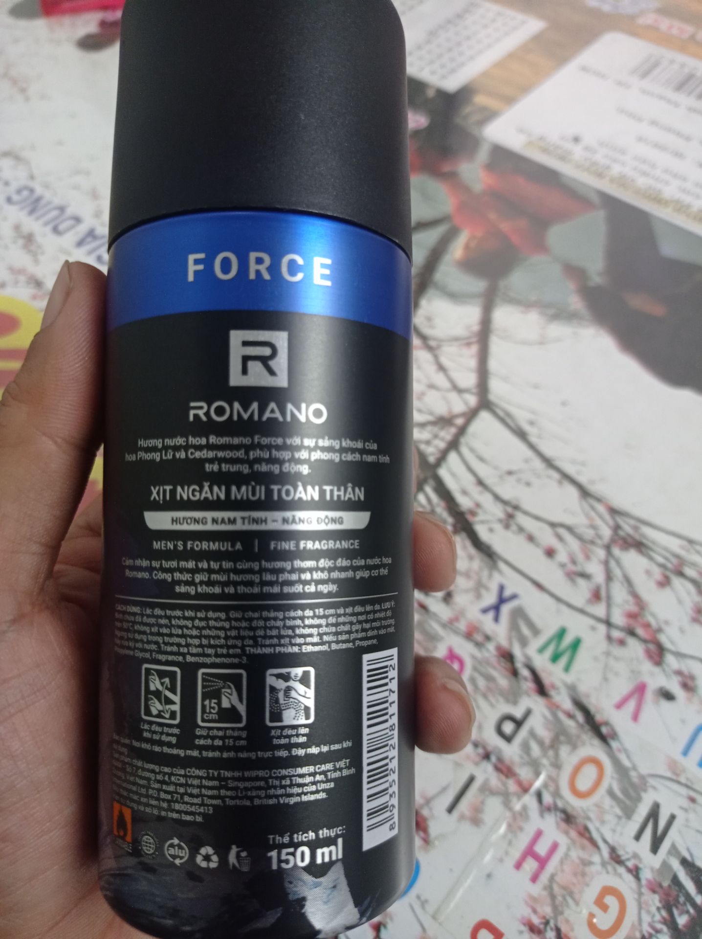 Giao hàng nhanh. đóng gói kỹ càng. sản phẩm không bị móp méo. hạn sử dụng còn xa.