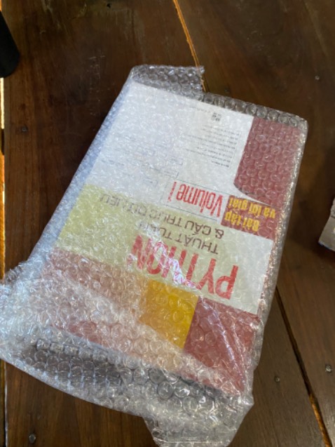 Có đóng gói bảo quản cẩn thận. Bìa sách màu đẹp…