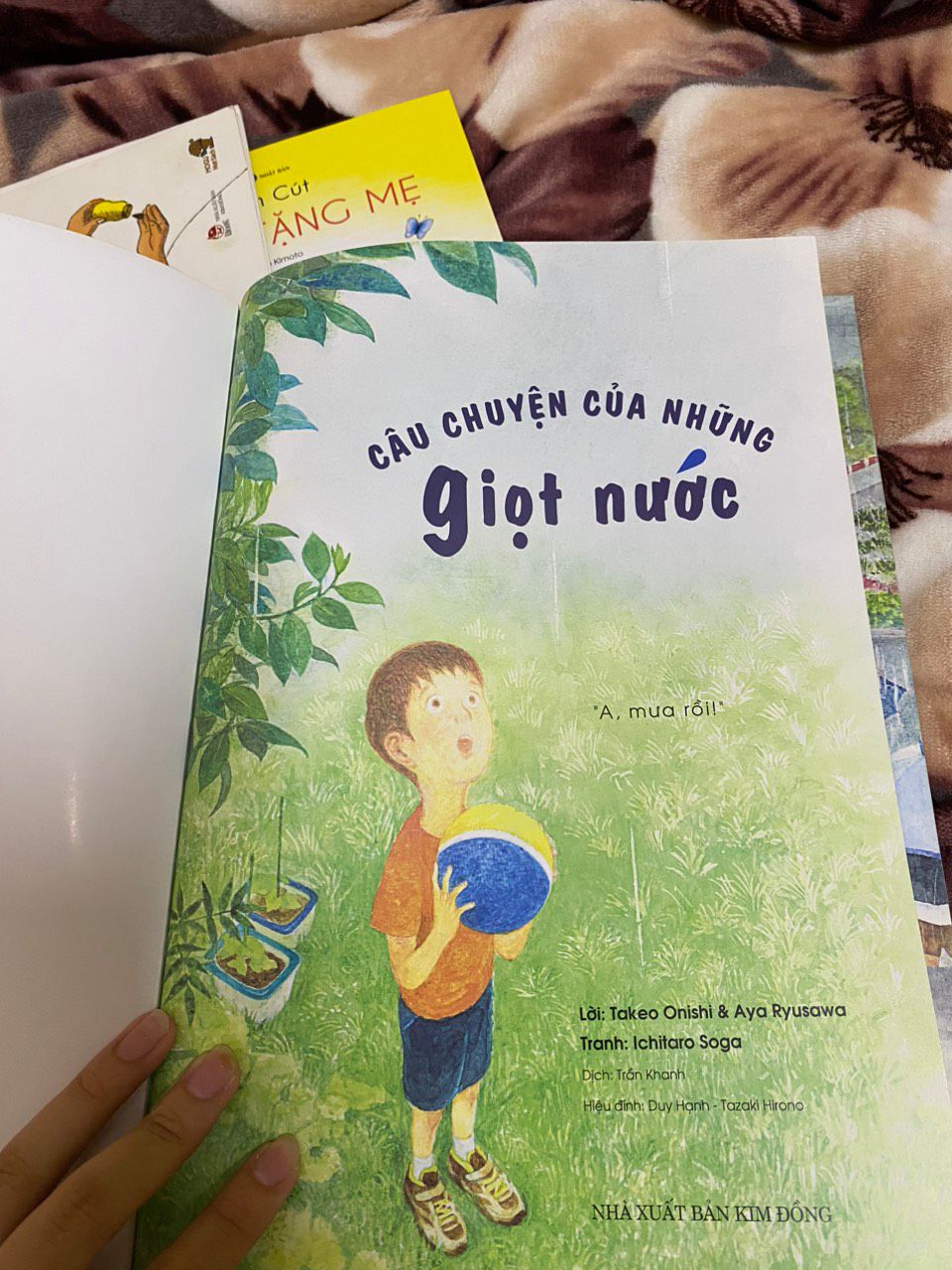 mình thấy cuốn sách không những dạy con mà người lớn đọc cũng hợp, nhẹ nhàng nhưng có ý nghĩa rất hay