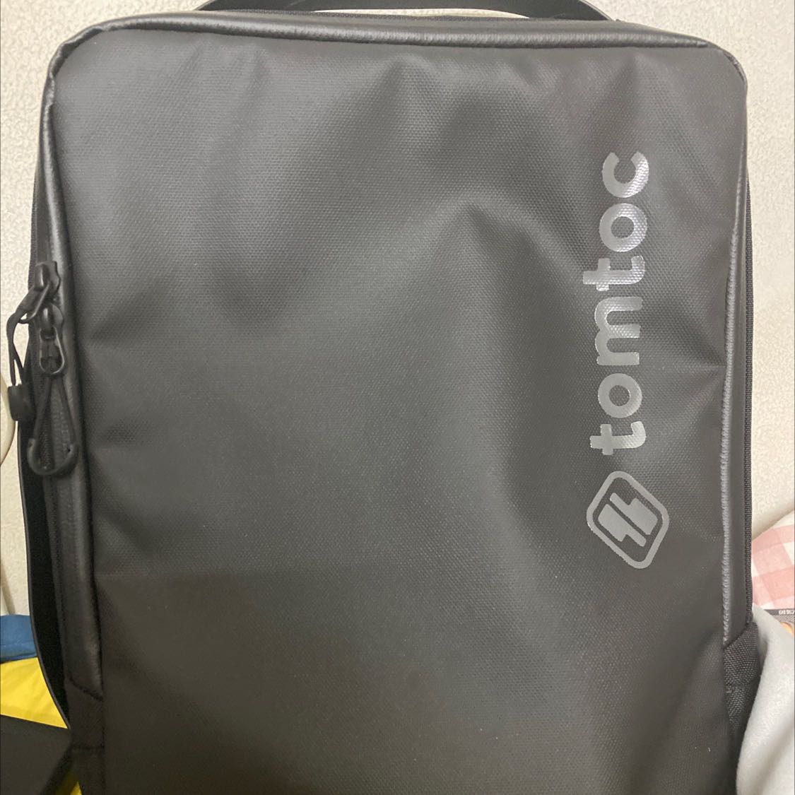 Túi xịn, nhỏ gọn, đựng vừa mac air và phụ kiện