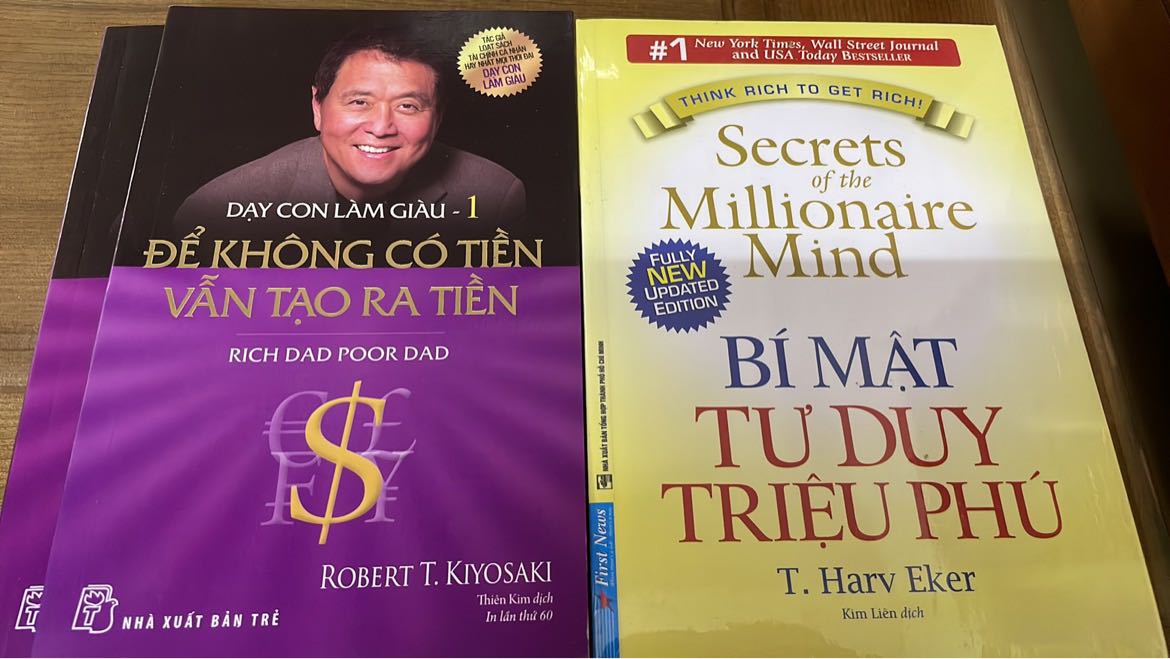 Đóng gói đẹp, sách mới tinh không bị móp, mình mua theo combo. Giao hàng nhanh chóng. Tuyệt vời.